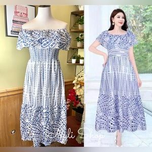 🌷Brand new offshie eyelet dress can fit Sm up to L stretchy smocking🌷